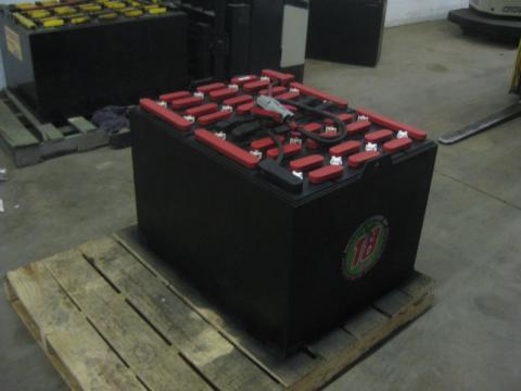36 Volt Forklift Battery 18 85 17 680 Amp Hour 251 2 X 331 4 X 225 8 Layout For Sale For 1 850 Bt Forklifts Net