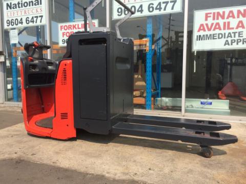 linde ride on pallet truck