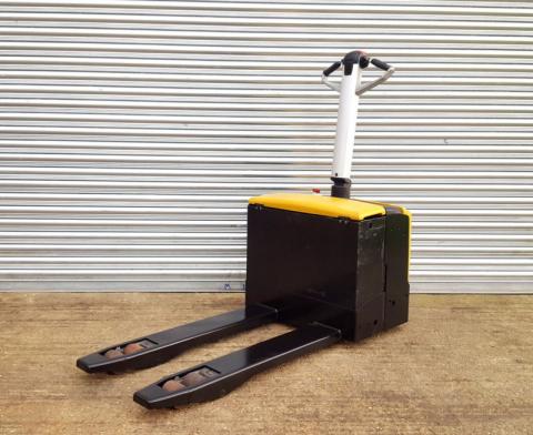 Caterpillar Cat Npp16m Electric Pallet Truck Pedestrian Forklift For Sale For 1 250 Bt Forklifts Net